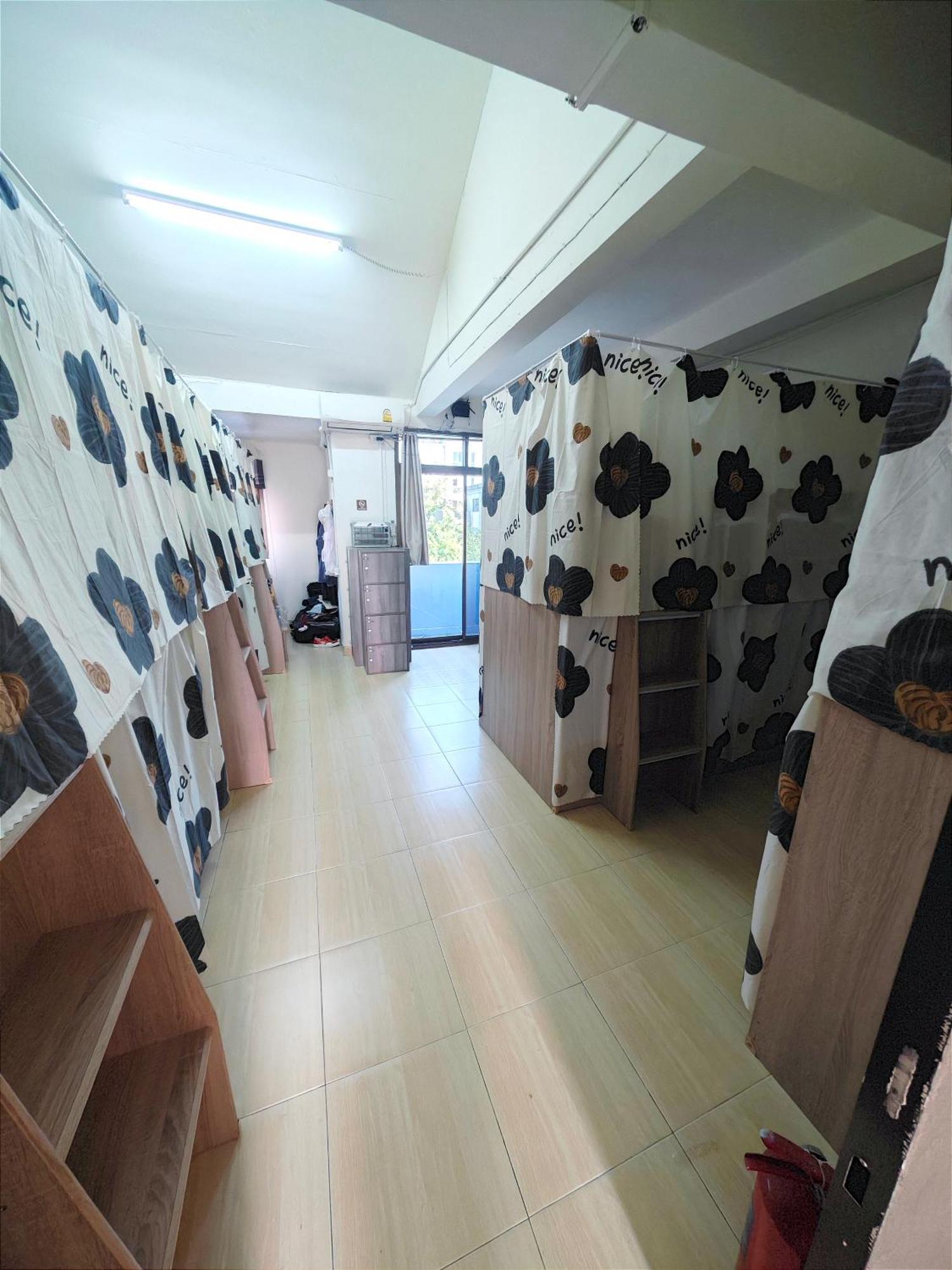 Panda Lodge Home Stay Bangkok Extérieur photo