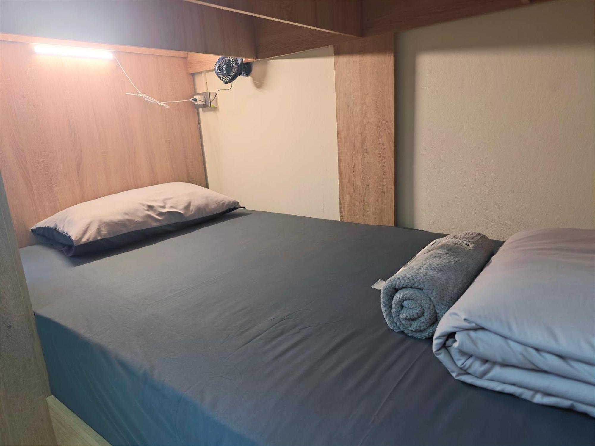 Panda Lodge Home Stay Bangkok Extérieur photo