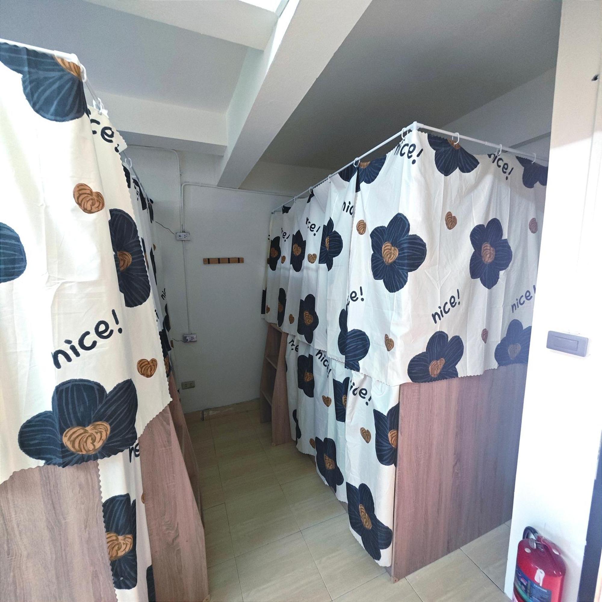 Panda Lodge Home Stay Bangkok Extérieur photo