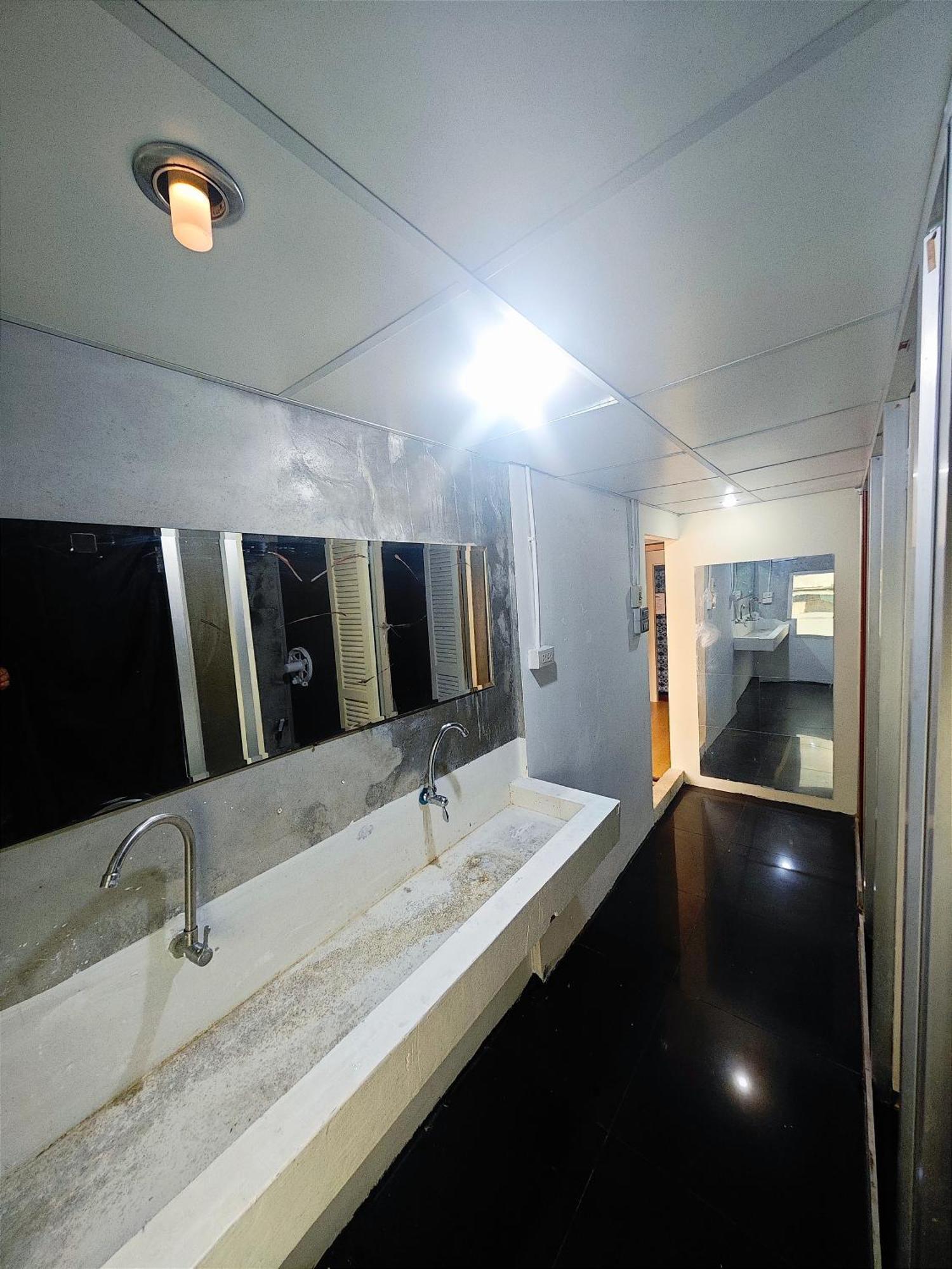 Panda Lodge Home Stay Bangkok Extérieur photo